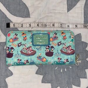 Disney Loungefly 🌟A Day in the Parks Wallet🌟 - NWoT